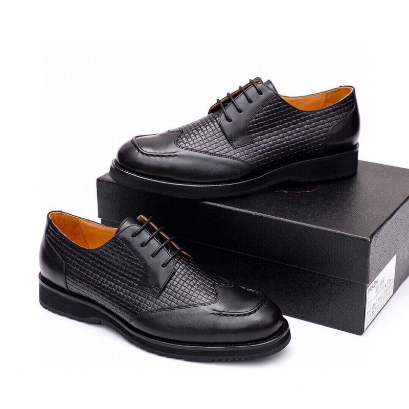 Pra*a leather shoes